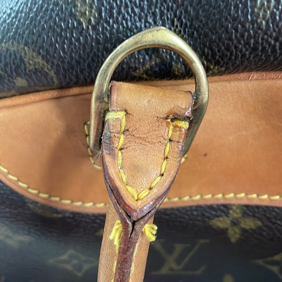 Louis Vuitton Brown Monogram Deauville Bag - Picture 14 of 16